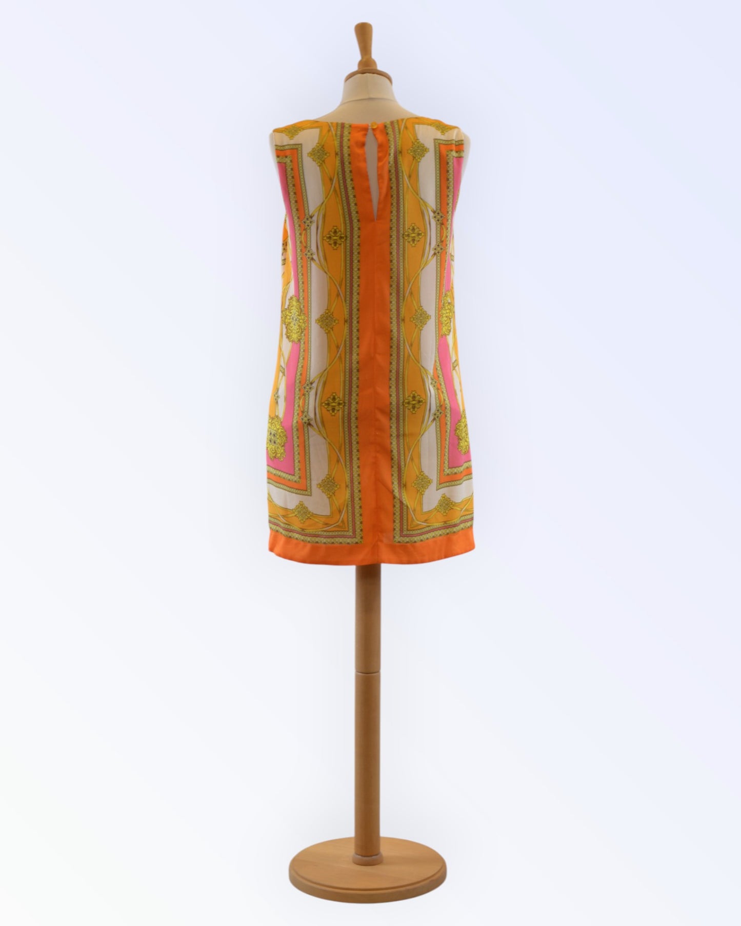 Ana Alcazar värikäs kesämekko
