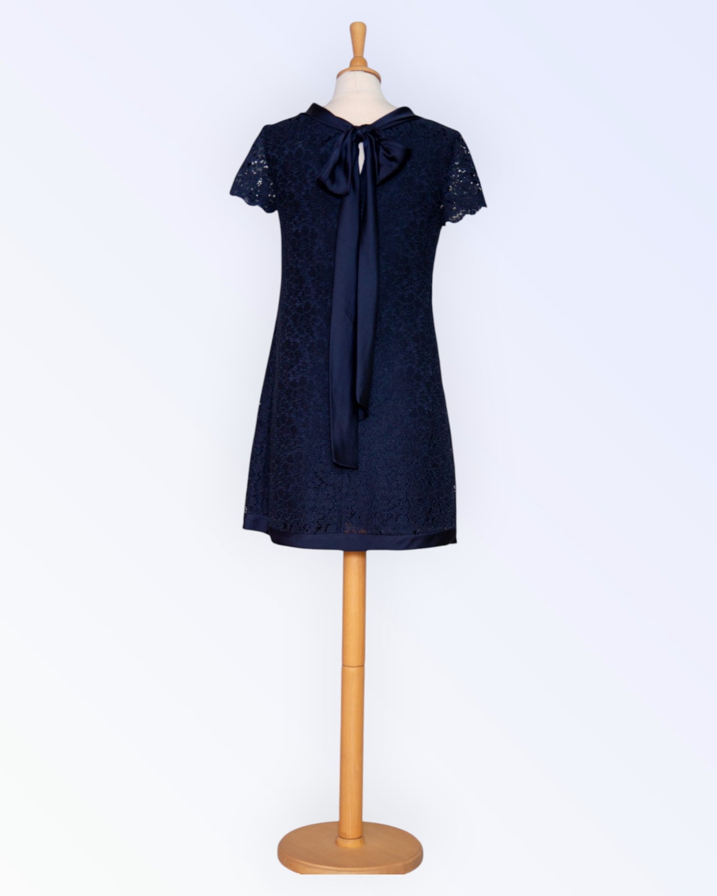 Tumesinine pitsist minikleit