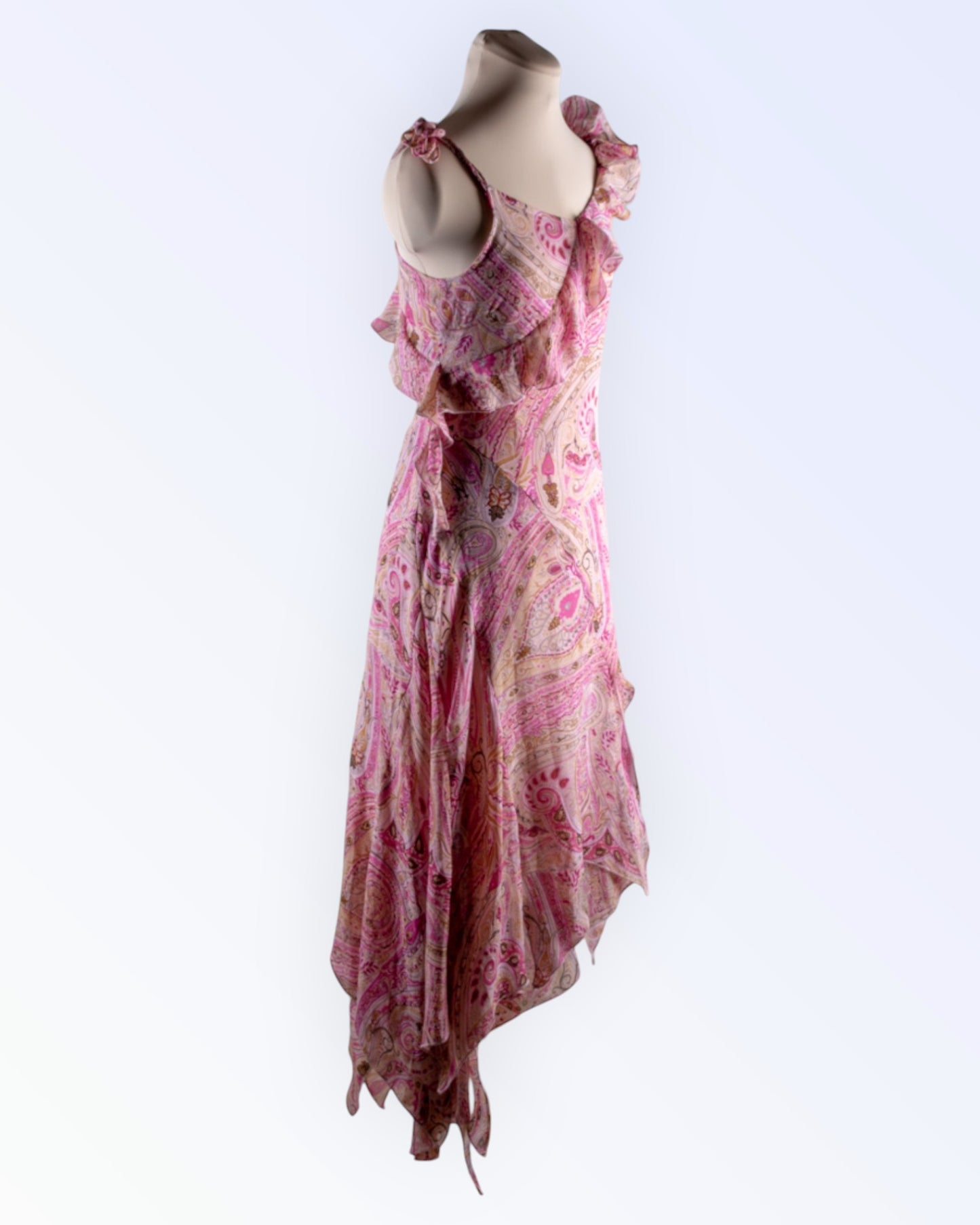 Modeszene colorful summer dress