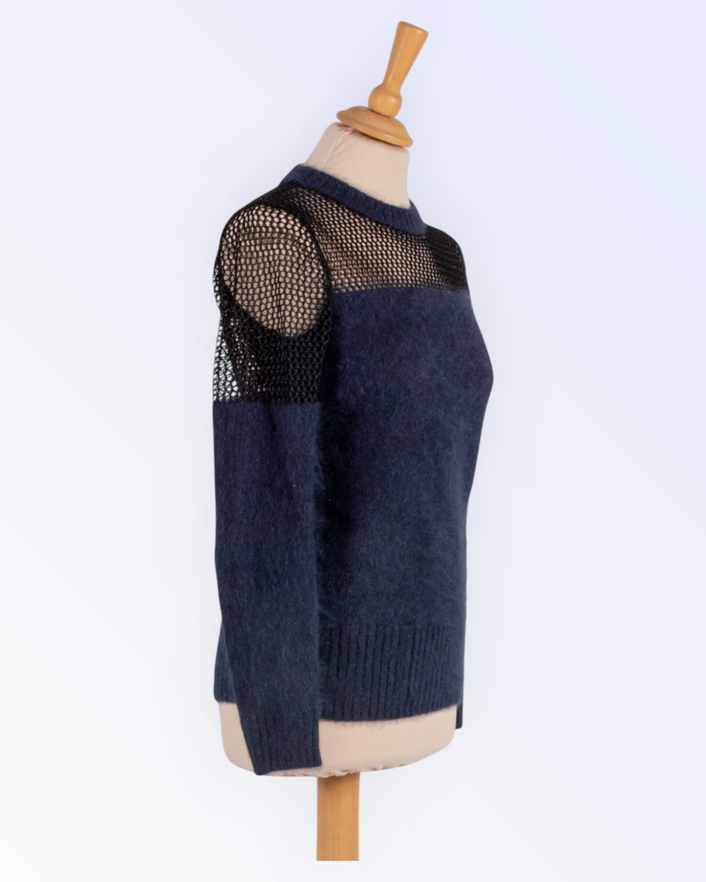 Allsaints tumesinine sviiter