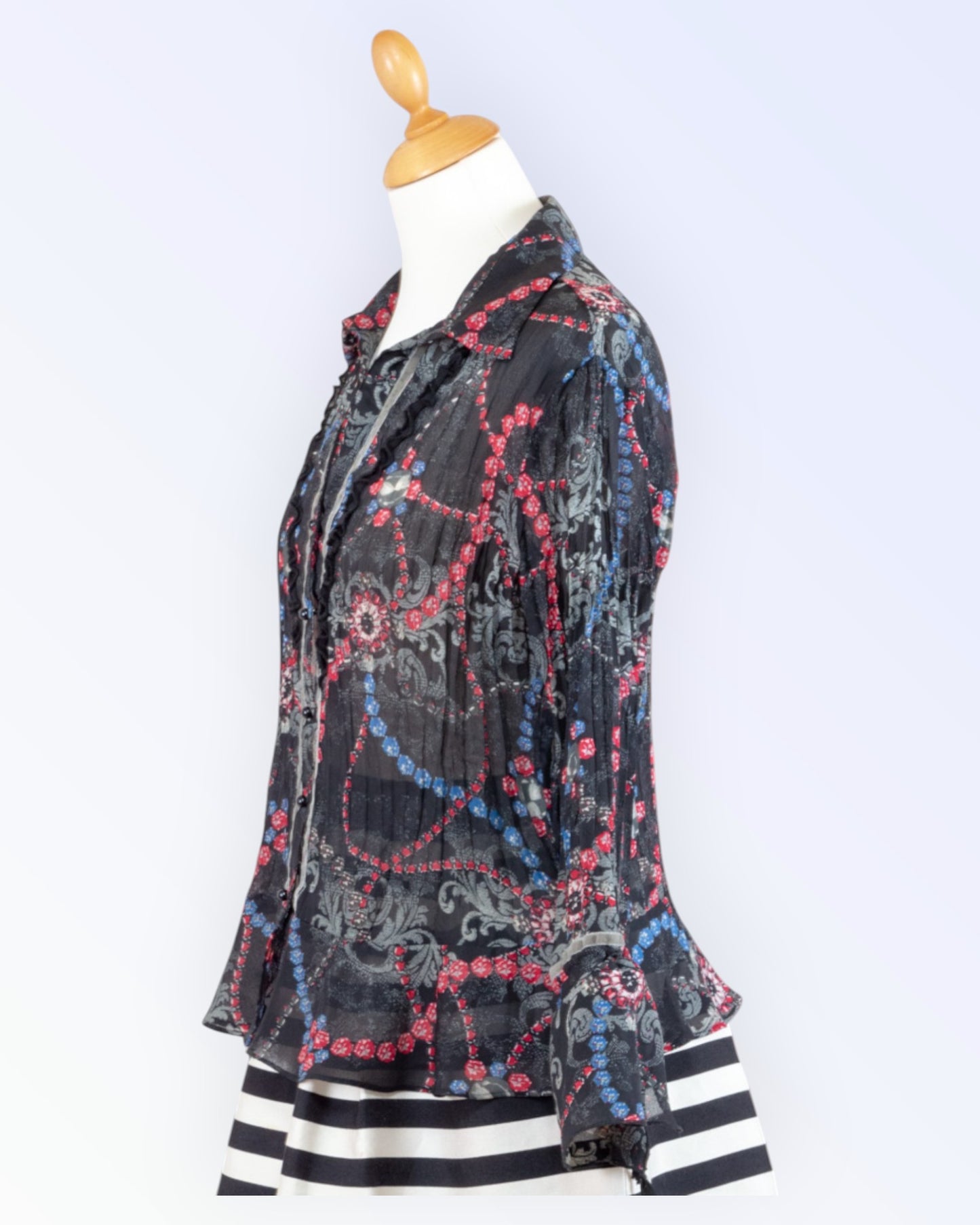 Kriss Sweden floral blouse