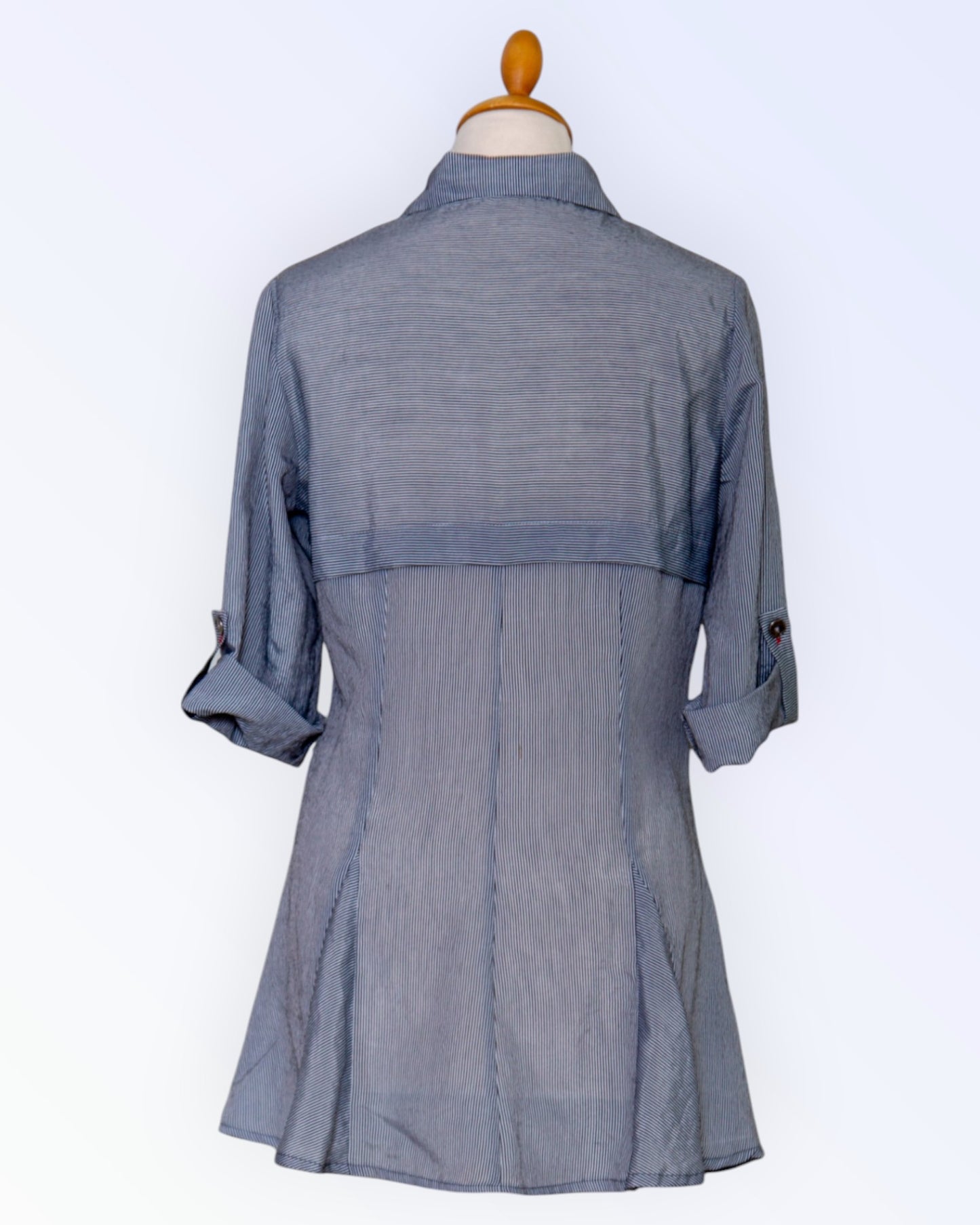 Soggo Collection thin striped blouse with embroidery and side pockets