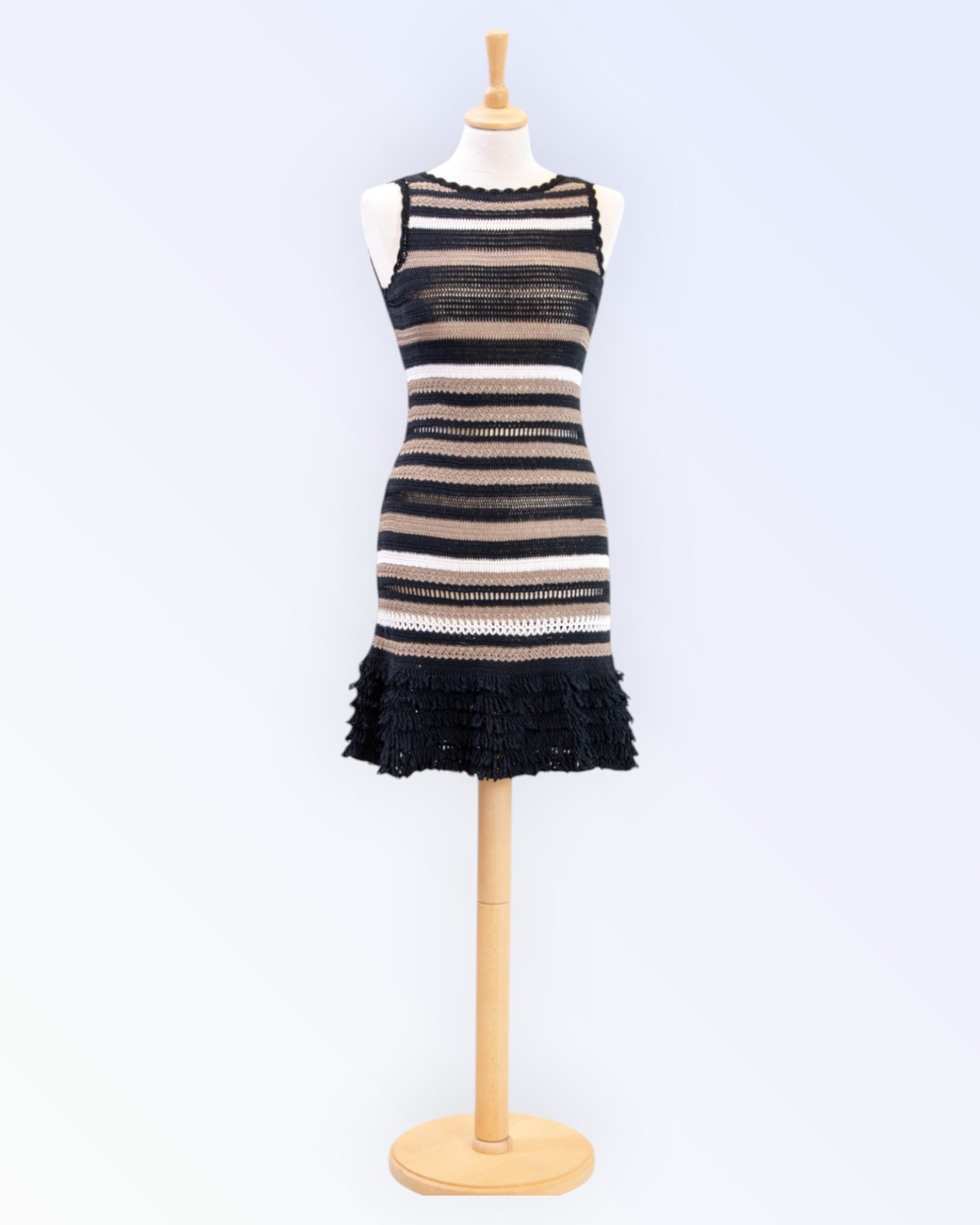 Karen Millen heegeldatud kleit