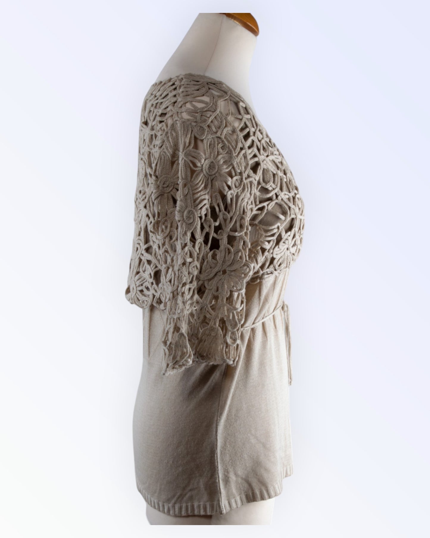 Passport beige knitwear