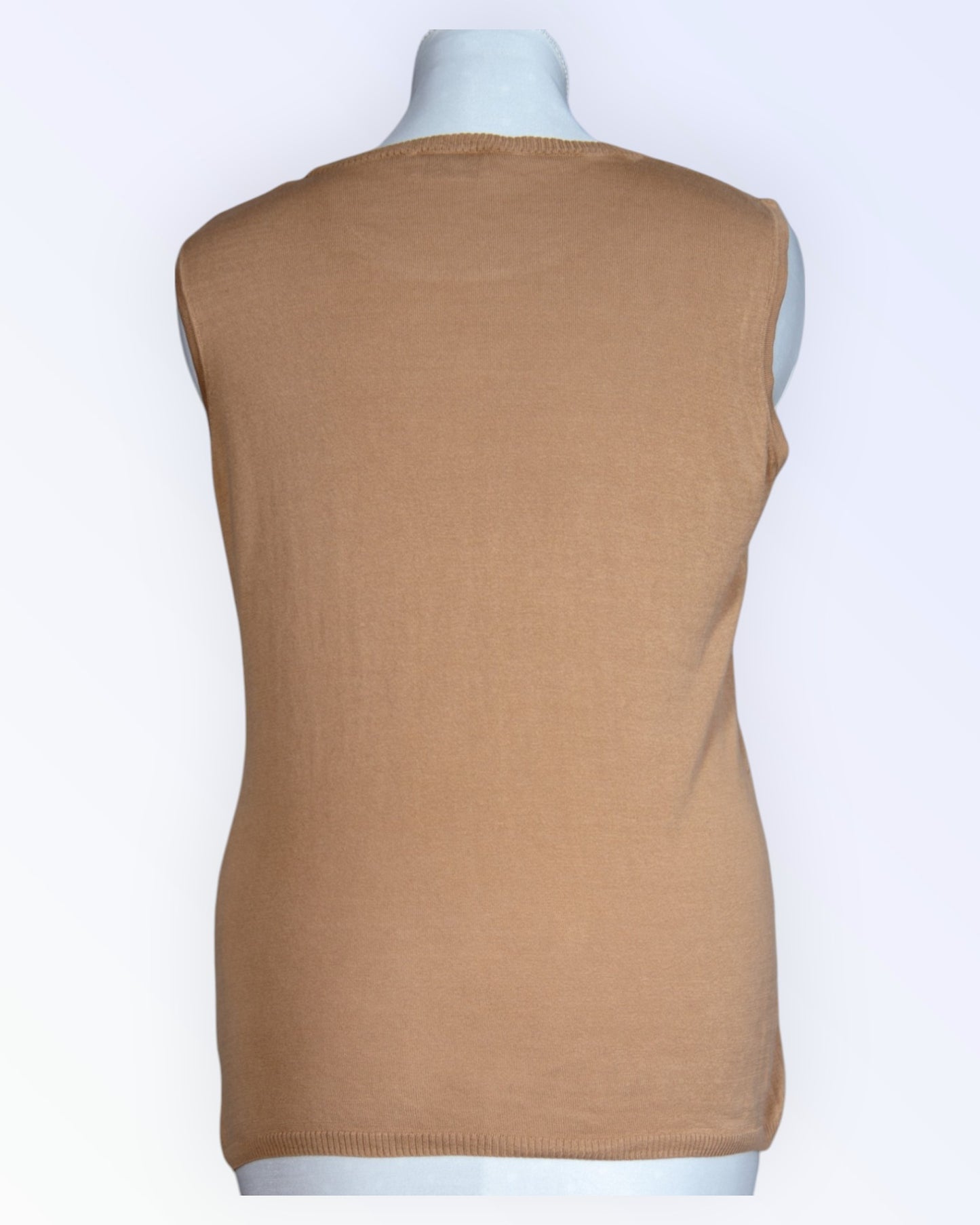 Elégance beige knitwear
