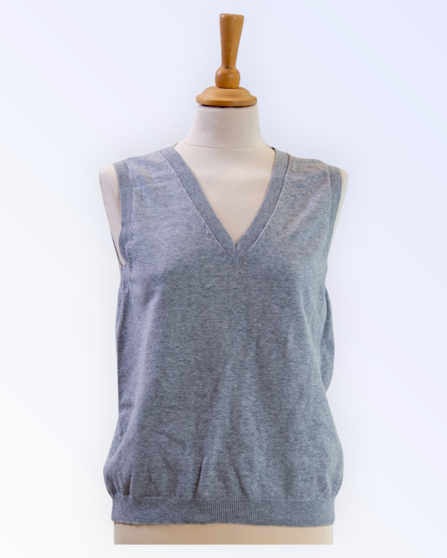 Peppercorn grey cotton vest