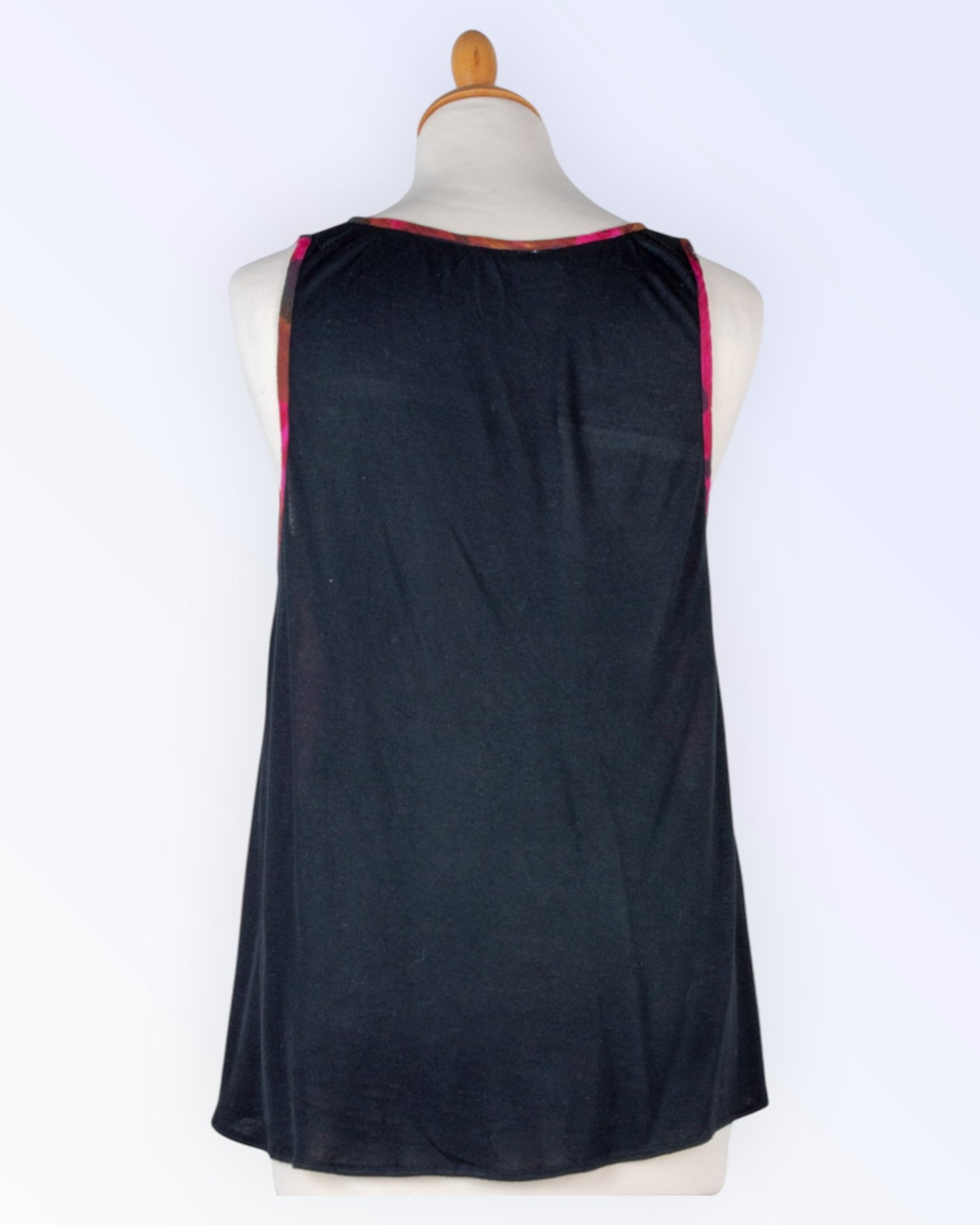 Friendtex colorful top