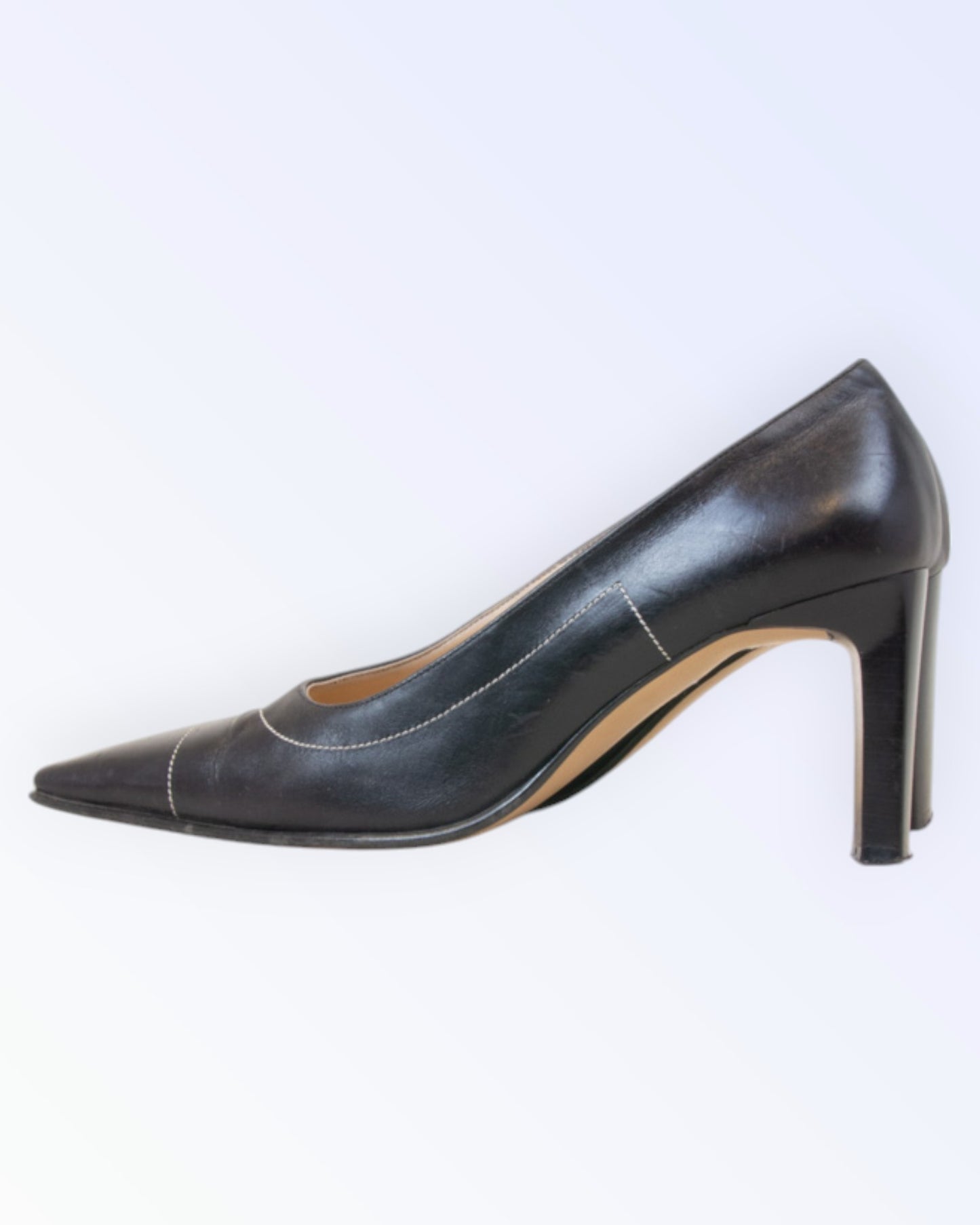 Style Chiara mustad kingad