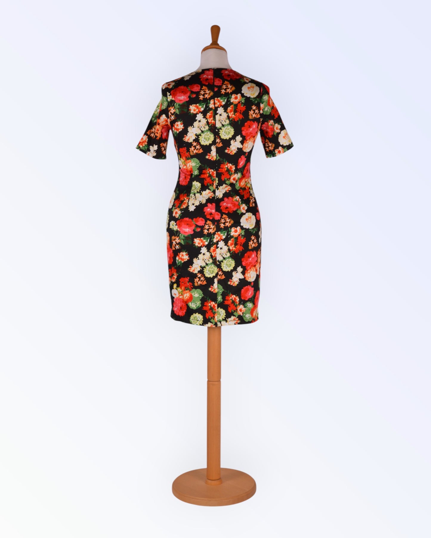 Apricot kynämekko