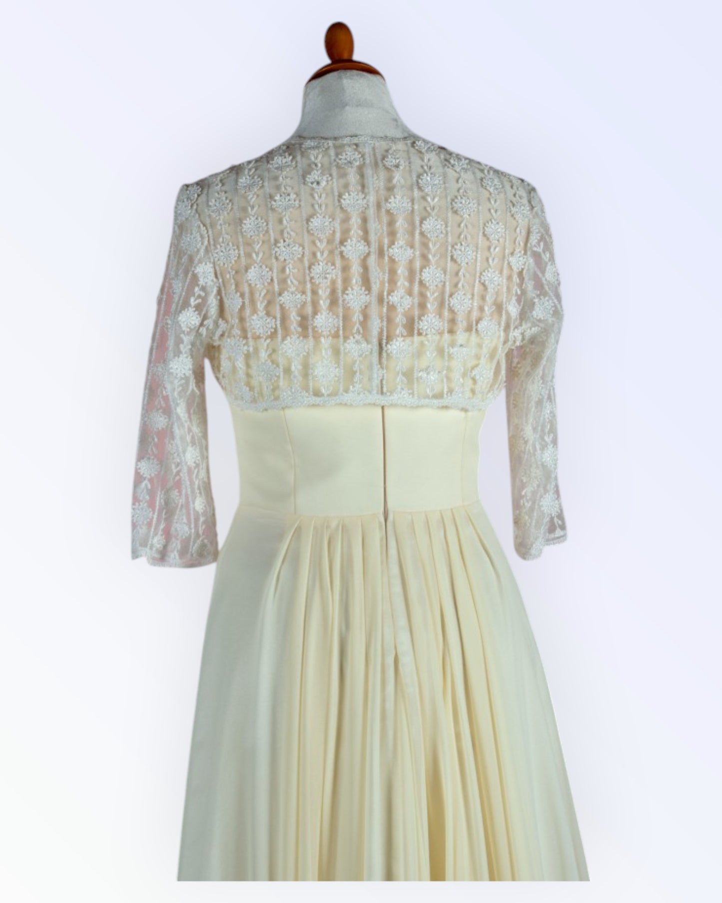 Festive off-white lace bolero