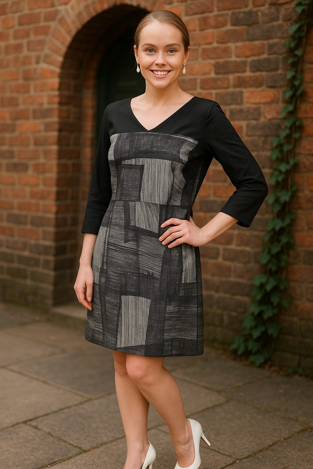 Marimekko must-valge puuvillane kleit