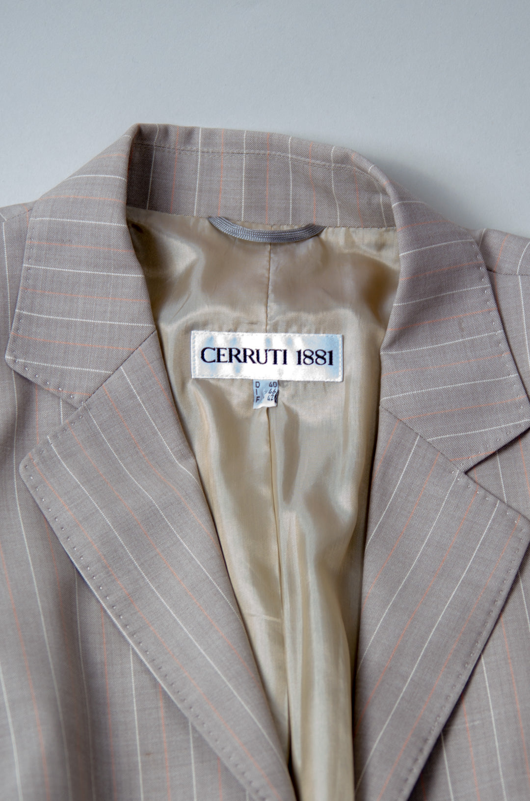 Cerruti 1881 beež klassikaline bleiser