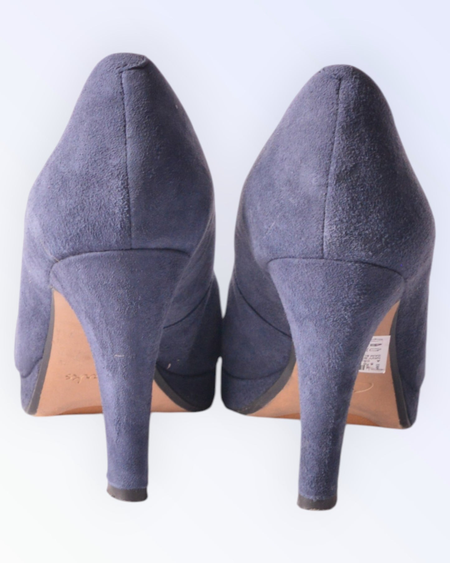 Clarks tumesinised seemisnahast kingad