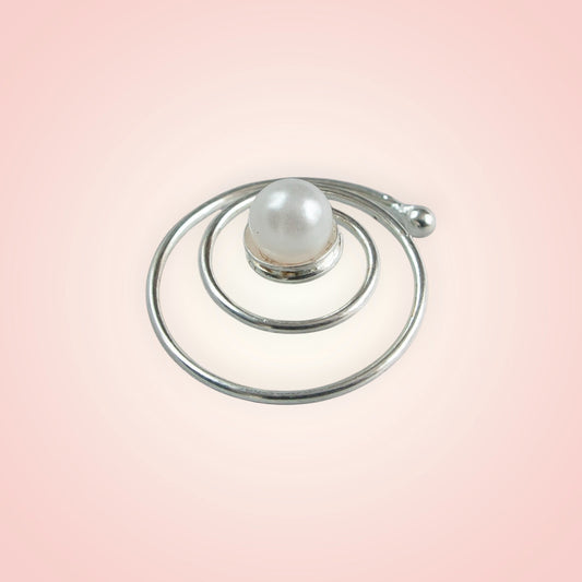 Pearl hair ornament