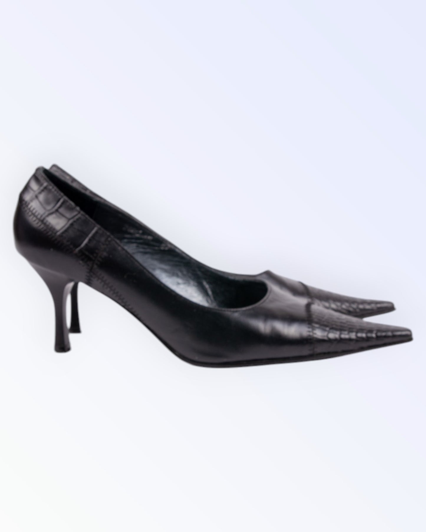 Bootqueen mustat korkkarit