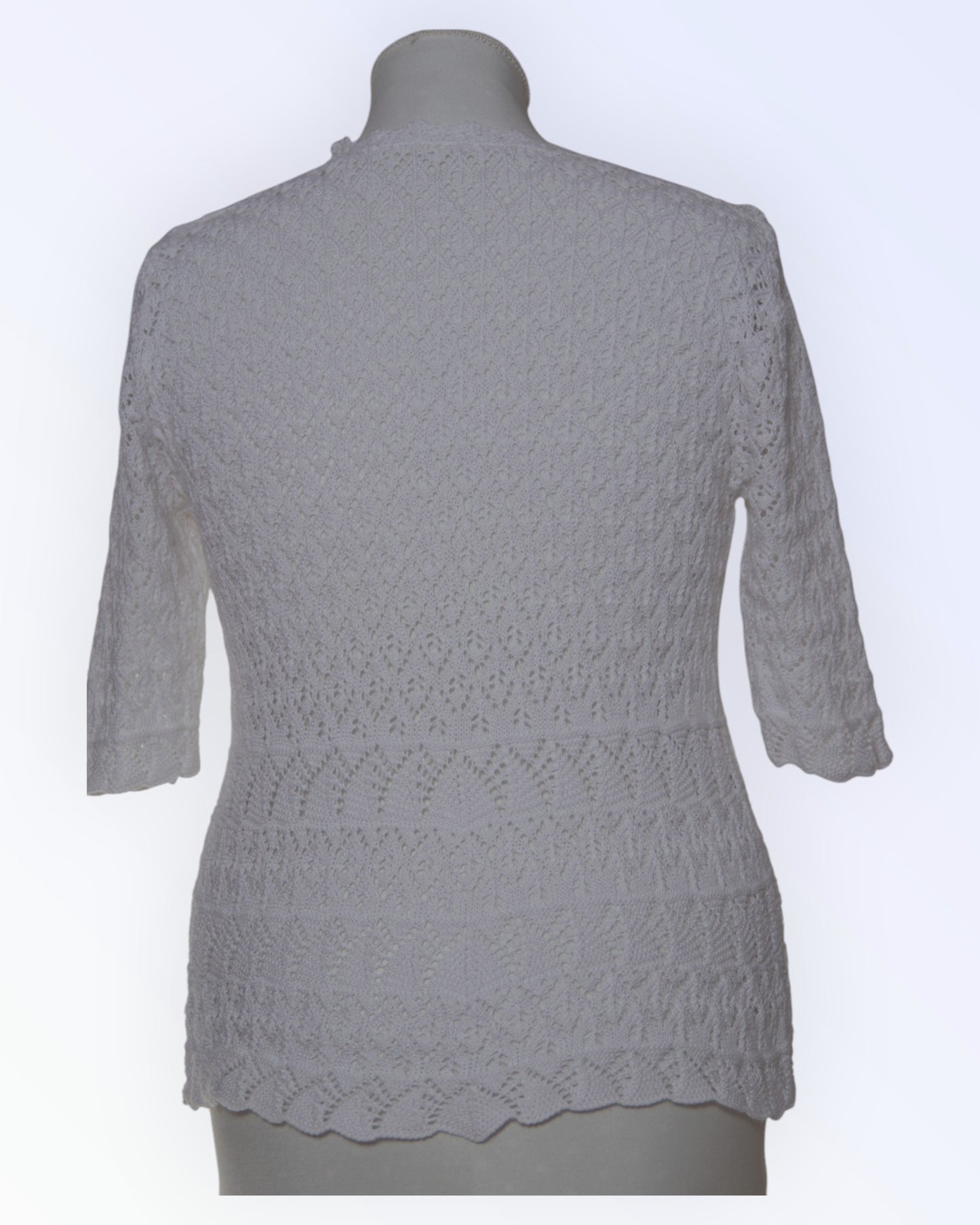 White knitted tunic