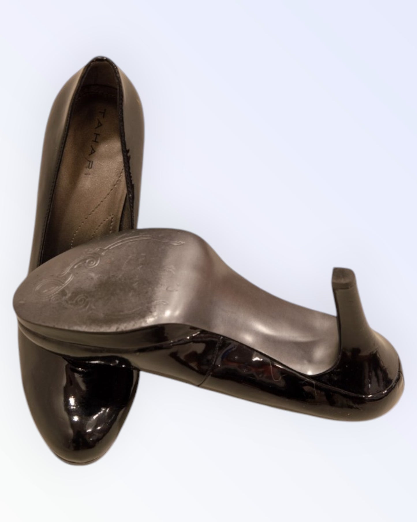 Tahari mustad platvormkingad