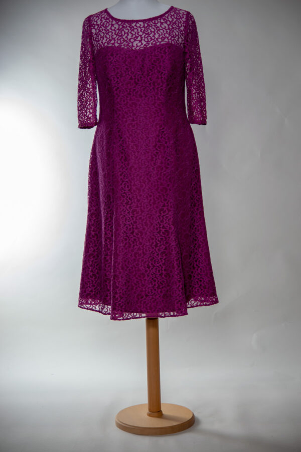 purple lace dress with half-length sleeves