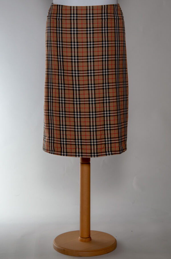 Classic straight cut plaid skirt