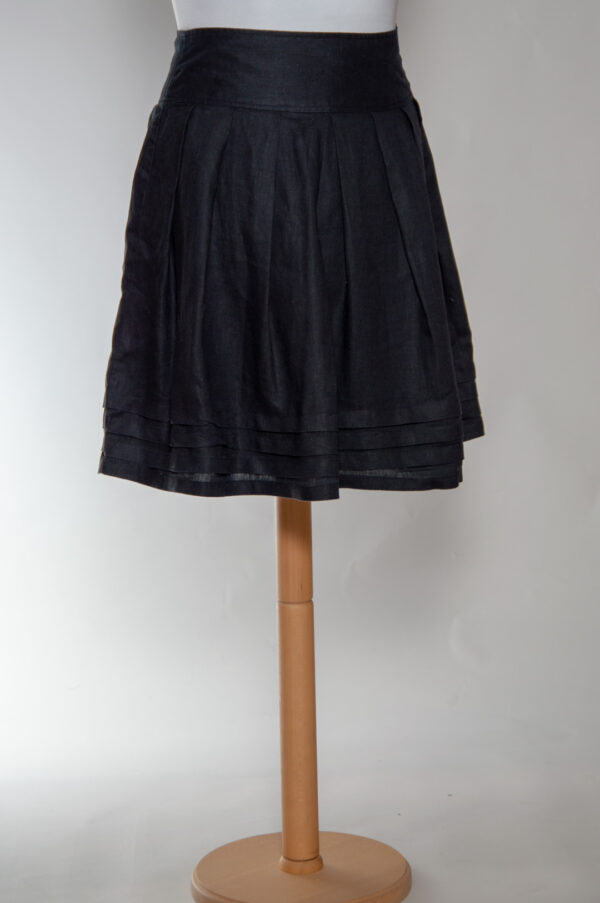 Black pleated linen skirt
