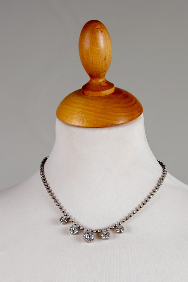 necklace with five crystals