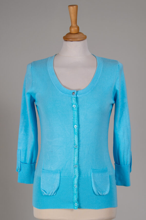 Turquoise-blue knitted short cardigan