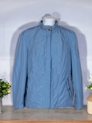 sporty jacket made of light blue impregnation