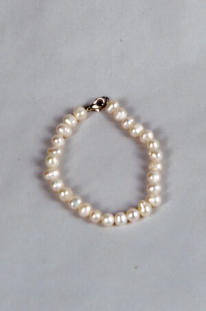 bracelet made of freshwater pearls