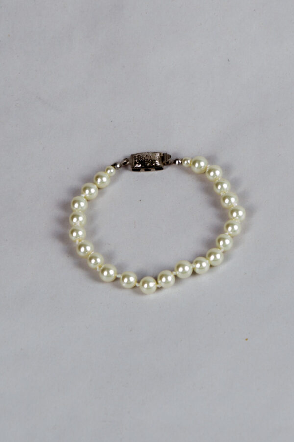 bracelet made of glass beads