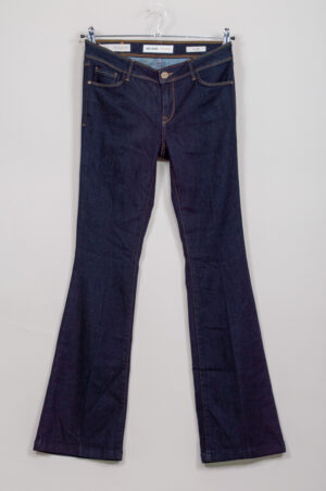 Women's dark blue jeans with flared leg