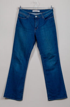 Wrangler women's blue straight jeans