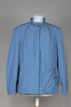 sporty jacket made of light blue impregnation