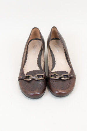 Gabor classic brown leather shoes.