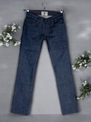 Women's straight-cut dark blue jeans