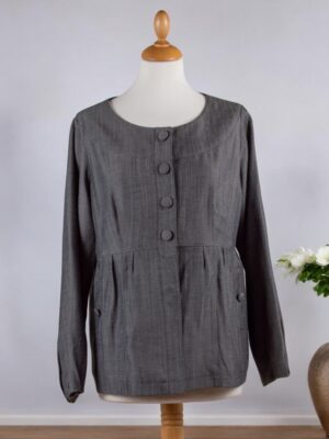 loose cut grey fabric jacket