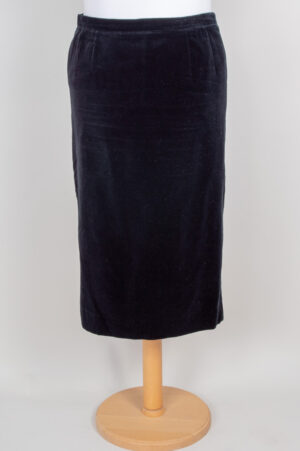 Classic straight-cut dark blue velvet skirt.