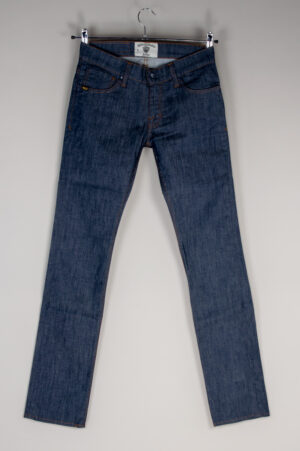 Women's straight-cut dark blue jeans