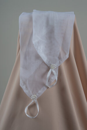 white stretch material gloves for brides