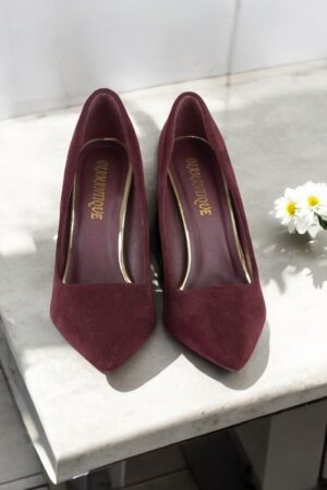 festive shoes in burgundy