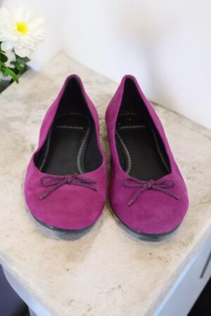 Vagabond purple suede ballerinas.