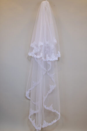 White tulle long bridal veil with beaded embroidered lace trim